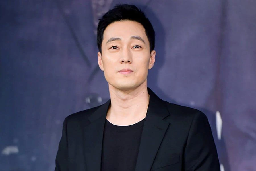 سو جي سوب So Ji Sub في محادثات للعودة بدراما الجريمة الجديدة
