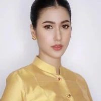 Pinkploy Paparwadee Chansamorn