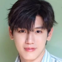 New Thitipoom Techaapaikhun