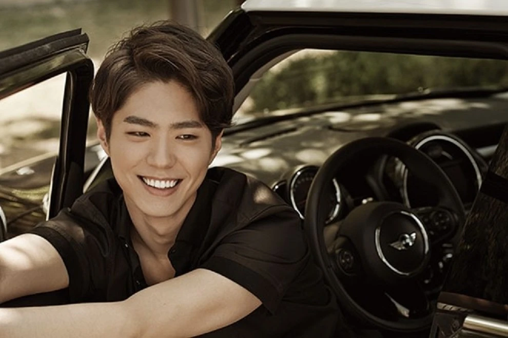 الممثل بارك بو جوم يعقد لقاء مع المعجبين لاول مرة من 4 سنوات للاحتفال بالذكرى الثانية عشرة لترسيمه