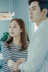 "Castle In The Time" بطولة زانغ زي هان وبارك مين يونغ تعدك بوقت ممتع!