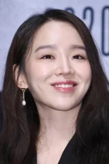 "لقد حاولت ألا أكون منغمسًة جدًا في الشخصية": "لقد ماتت" الممثلة شين هاي سون تعلق