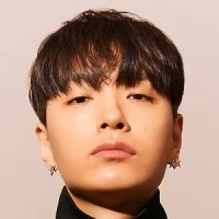 Simon D